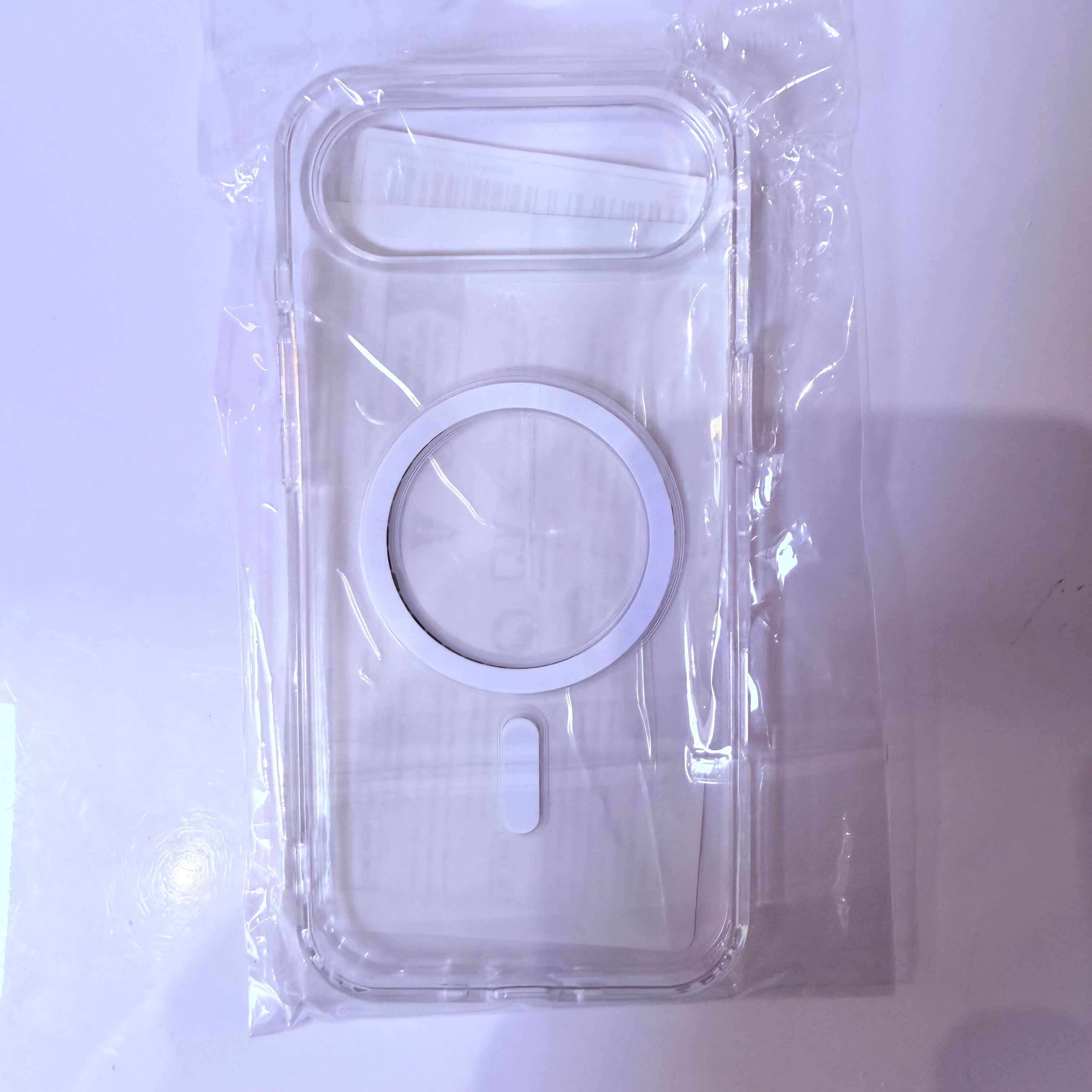 Coque transparente avec MagSafe